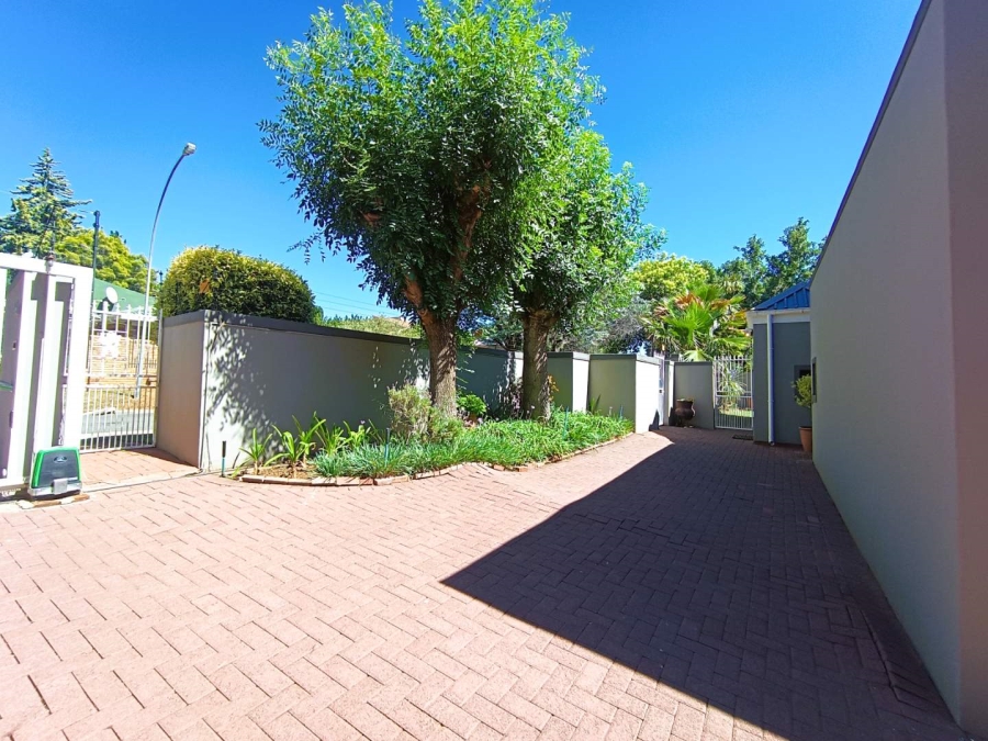 4 Bedroom Property for Sale in Pentagon Park Free State